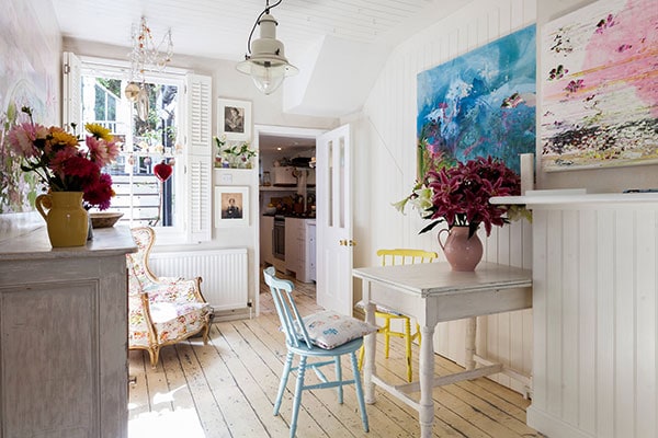 27+ Timeless Style of Furniture That Never Goes Out of Fashion 25 Shabby Chic Furniture Design